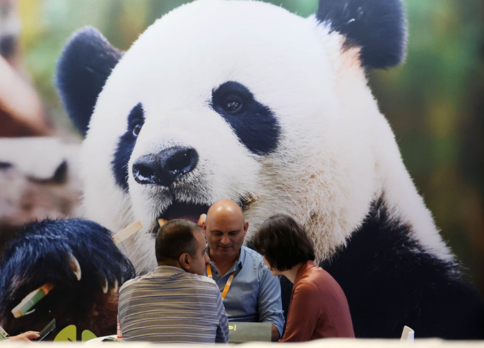 新華社：上海國(guó)際廣告展開(kāi)幕 展示廣告新科技